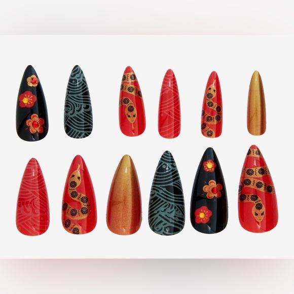 “A Lunar New Year” Press-On Nails Set - NWT - Picture 3 of 4